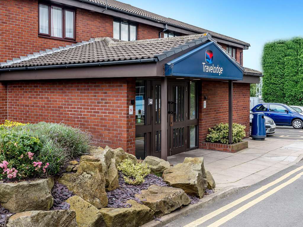 Travelodge Birmingham Dudley Экстерьер фото