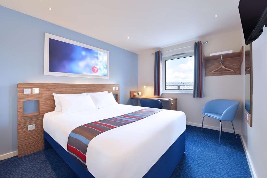 Travelodge Birmingham Dudley Номер фото